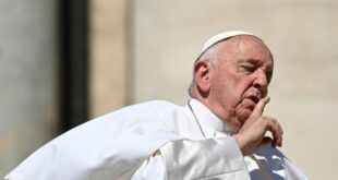 Papa logra progreso constante tras operación de hernia: Vaticano