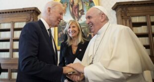 Biden y el Papa Francisco discuten sobre Israel y Gaza en una inusual llamada